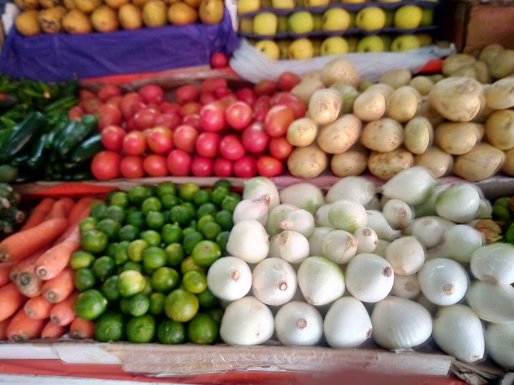 Mercado San Lucas - Frutas y Verduras del Campo